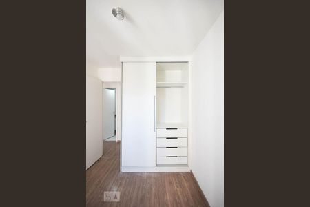 Armário do Quarto de apartamento à venda com 2 quartos, 64m² em Vila Suzana, São Paulo
