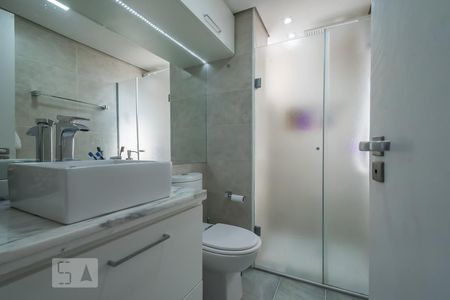 Banheiro de apartamento para alugar com 2 quartos, 70m² em Vila Congonhas, São Paulo