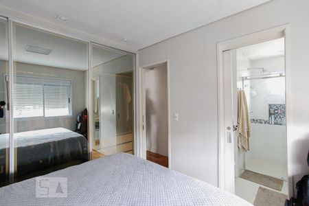 Suíte 1 de apartamento à venda com 2 quartos, 68m² em Saúde, São Paulo