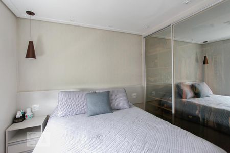Suíte 1 de apartamento à venda com 2 quartos, 68m² em Saúde, São Paulo