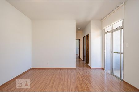 Sala de apartamento à venda com 3 quartos, 75m² em Estoril, Belo Horizonte