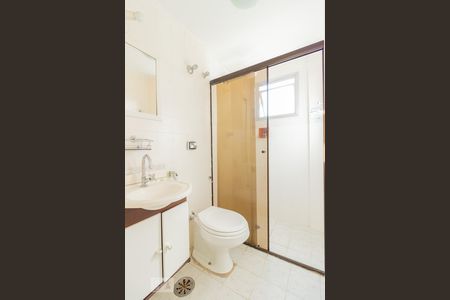 Banheiro de apartamento para alugar com 2 quartos, 58m² em Jardim Marajoara, São Paulo