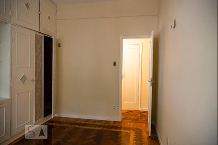 Quarto 1 de apartamento para alugar com 3 quartos, 120m² em Copacabana, Rio de Janeiro
