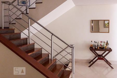 Sala de casa de condomínio à venda com 4 quartos, 536m² em Alphaville, Santana de Parnaíba