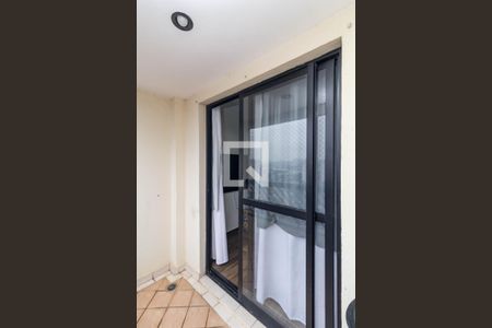 Sacada de apartamento à venda com 3 quartos, 71m² em Vila Santana, São Paulo