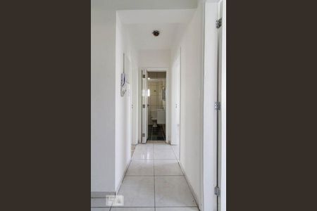 Corredor de acesso ao banheiro e quartos  de apartamento à venda com 2 quartos, 72m² em Mooca, São Paulo