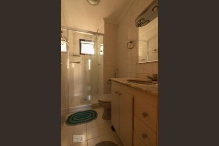 Banheiro de apartamento para alugar com 3 quartos, 62m² em Vila Carbone, São Paulo