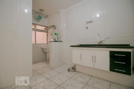 Cozinha de apartamento à venda com 2 quartos, 68m² em Taquaral, Campinas