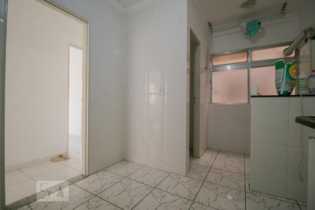 Cozinha de apartamento à venda com 2 quartos, 68m² em Taquaral, Campinas