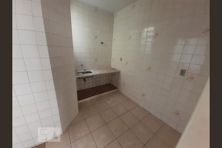 Cozinha de apartamento para alugar com 2 quartos, 70m² em Copacabana, Belo Horizonte