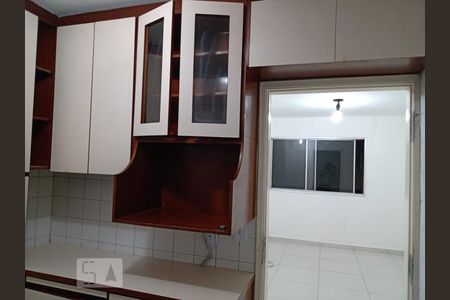 Cozinha de apartamento para alugar com 1 quarto, 46m² em Vila Fachini, São Paulo