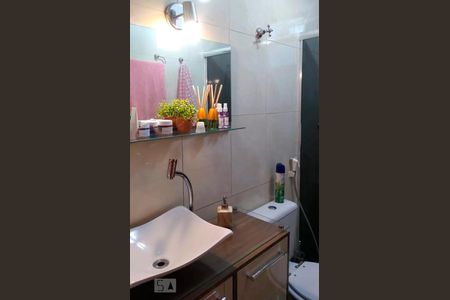 Banheiro  de apartamento à venda com 2 quartos, 57m² em Vila Ré, São Paulo