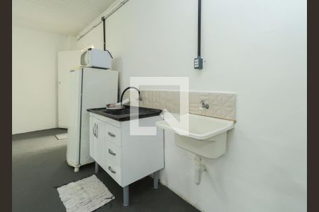 Banheiro de kitnet/studio para alugar com 0 quarto, 40m² em Vila Mariana, São Paulo