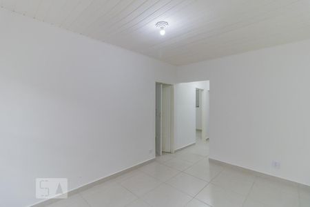 Sala de casa para alugar com 2 quartos, 140m² em Vila Ré, São Paulo