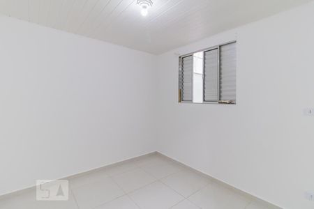 Quarto 2 de casa para alugar com 2 quartos, 140m² em Vila Ré, São Paulo