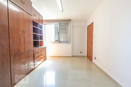 Quarto 1 de apartamento para alugar com 2 quartos, 127m² em Perdizes, São Paulo