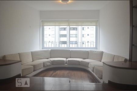 Apartamento para alugar com 106m², 2 quartos e 2 vagasSala