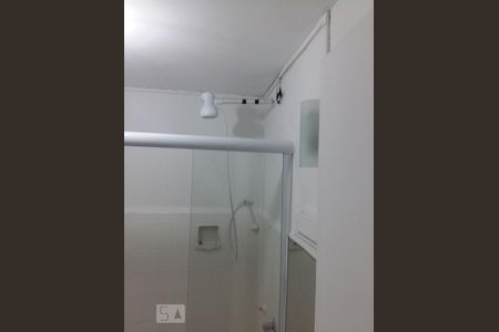 Banheiro de kitnet/studio à venda com 1 quarto, 27m² em Botafogo, Rio de Janeiro