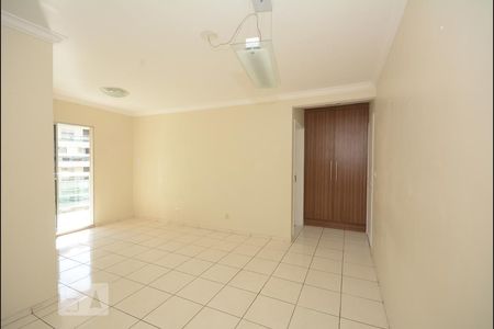 Apartamento à venda com 79m², 3 quartos e 1 vagaSala