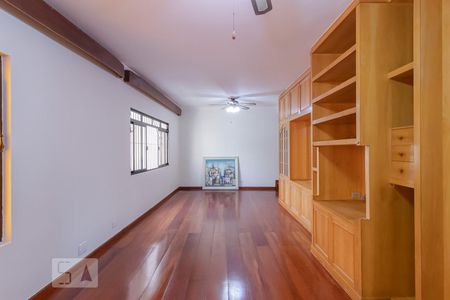 Sala  de casa para alugar com 3 quartos, 210m² em Bosque da Saúde, São Paulo