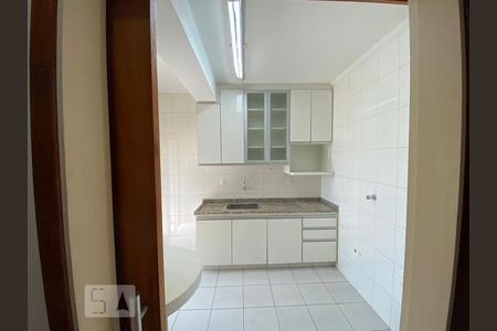 Cozinha de apartamento à venda com 2 quartos, 72m² em Mansões Santo Antônio, Campinas