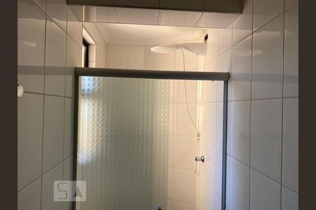 Banheiro de apartamento à venda com 2 quartos, 72m² em Mansões Santo Antônio, Campinas