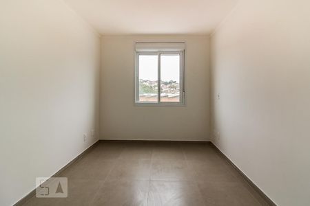 Dormitório de apartamento à venda com 1 quarto, 40m² em Partenon, Porto Alegre