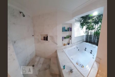 Banheiro de apartamento à venda com 5 quartos, 260m² em Santo Amaro, São Paulo