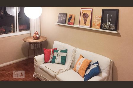 Sala de apartamento para alugar com 2 quartos, 50m² em Botafogo, Rio de Janeiro