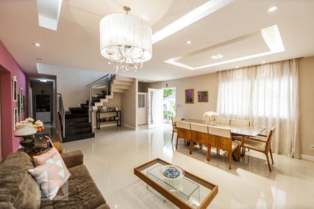 Casa de Condomínio à venda com 4 quartos, 300m² em Recreio dos Bandeirantes, Rio de Janeiro