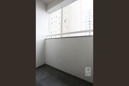 Sacada de apartamento para alugar com 3 quartos, 70m² em Vila Butantã, São Paulo