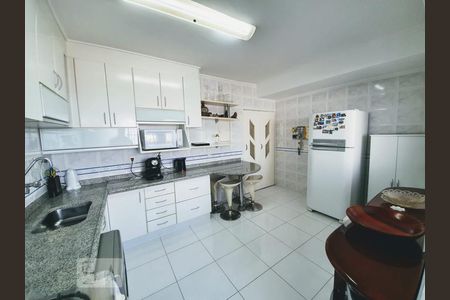 Cozinha de apartamento para alugar com 3 quartos, 123m² em Vila Andrade, São Paulo