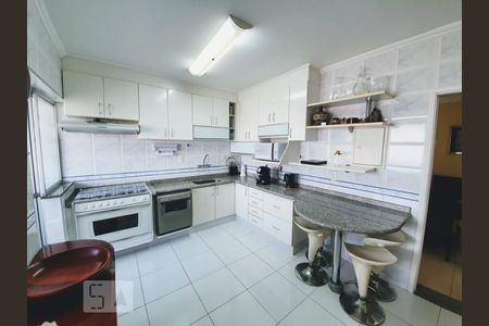 Cozinha de apartamento para alugar com 3 quartos, 123m² em Vila Andrade, São Paulo