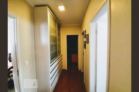 Corredor de apartamento para alugar com 3 quartos, 123m² em Vila Andrade, São Paulo