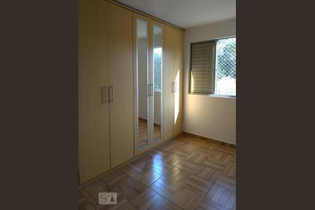 Quarto 2 de apartamento para alugar com 2 quartos, 60m² em Jardim Ester, São Paulo