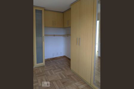 Quarto 2 de apartamento para alugar com 2 quartos, 60m² em Jardim Ester, São Paulo