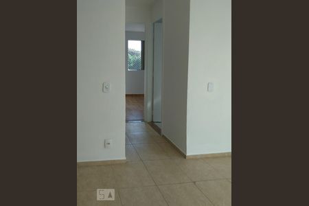 Sala de apartamento para alugar com 2 quartos, 60m² em Jardim Ester, São Paulo