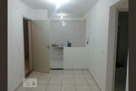 Sala de apartamento à venda com 2 quartos, 45m² em São Pedro, Osasco