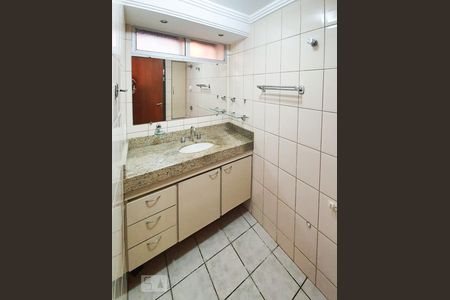 Banheiro Social de apartamento à venda com 3 quartos, 94m² em Bosque, Campinas