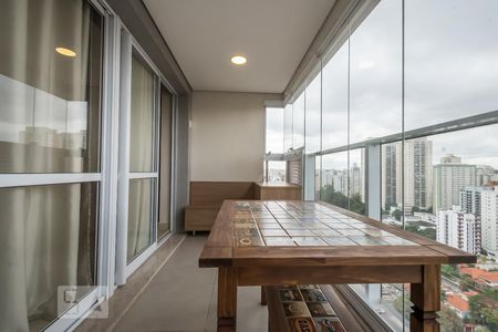 Varanda de kitnet/studio para alugar com 1 quarto, 42m² em Cidade Monções, São Paulo