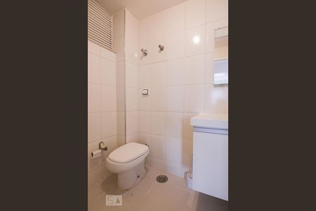 Banheiro de apartamento para alugar com 1 quarto, 57m² em Perdizes, São Paulo