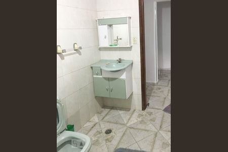 Banheiro 2 de casa à venda com 4 quartos, 170m² em Vila Jacuí, São Paulo