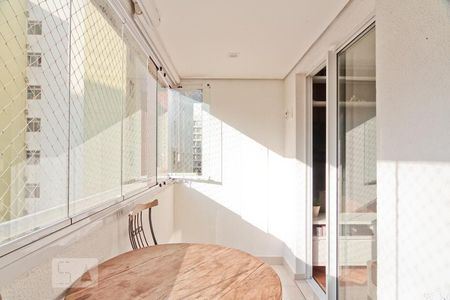 Varanda de apartamento à venda com 3 quartos, 63m² em Vila Amélia, São Paulo