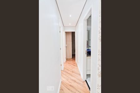 Corredor de apartamento à venda com 3 quartos, 63m² em Vila Amélia, São Paulo