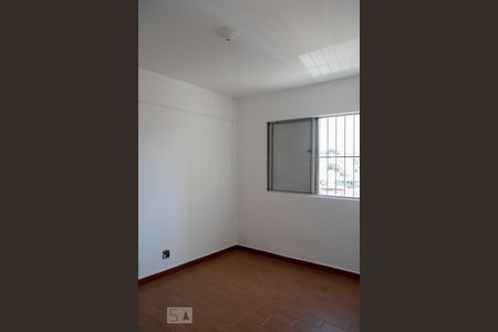 QUARTO 1 de apartamento para alugar com 2 quartos, 55m² em Vila São Vicente, São Paulo