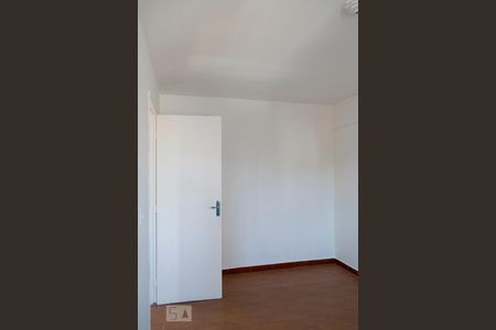 QUARTO 1 de apartamento para alugar com 2 quartos, 55m² em Vila São Vicente, São Paulo