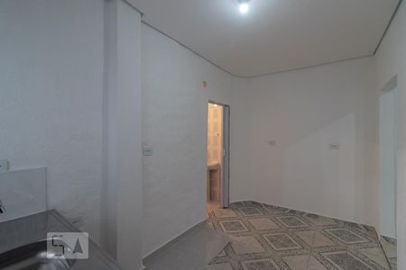 Cozinha de casa de condomínio para alugar com 1 quarto, 43m² em Vila Ré, São Paulo