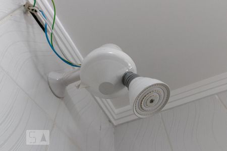 Detalhe do Banheiro do Corredor de apartamento para alugar com 2 quartos, 65m² em Vila Creti, Barueri