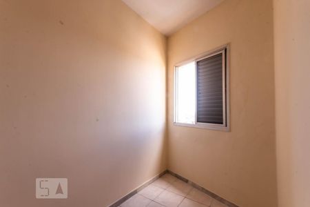 Quarto de Serviço de apartamento para alugar com 3 quartos, 110m² em Santa Amélia, Belo Horizonte