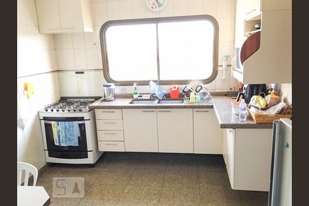 Cozinha de apartamento à venda com 4 quartos, 176m² em Mooca, São Paulo